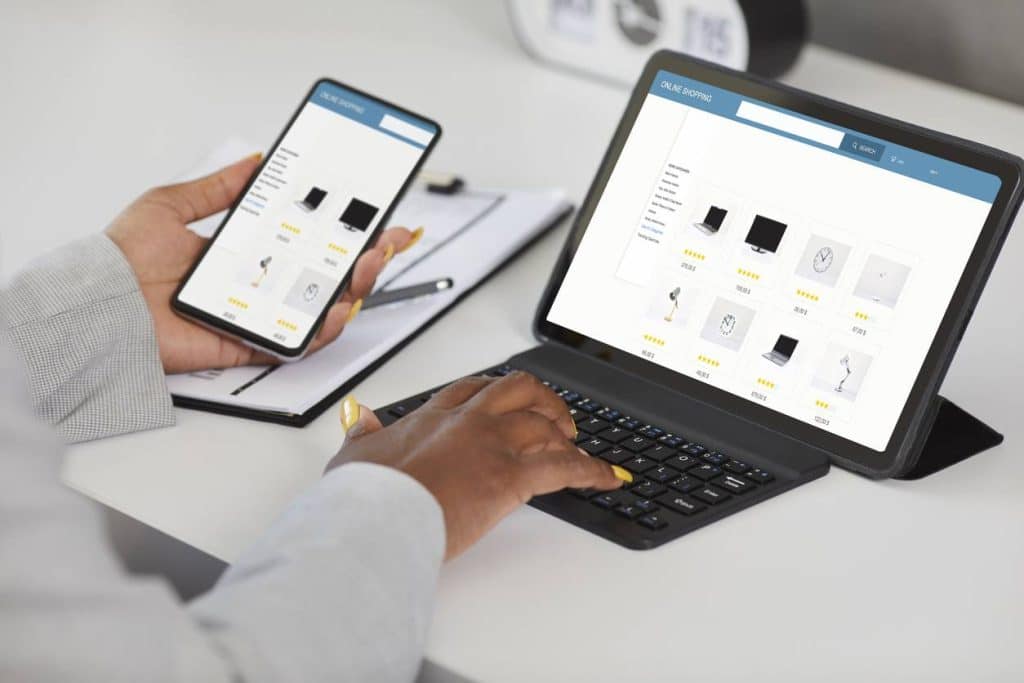 Clients utilisant site, mobile et magasin